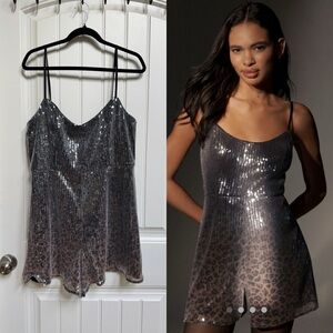 NWT Hutch Sleeveless Printed Sequin Romper in Black Motif. Size L